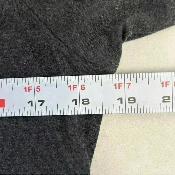 NFL Nike Pittsburg Steelers Long Sleeve T-Shirt V Neck Grey Yellow Size Medium - Picture 12 of 16